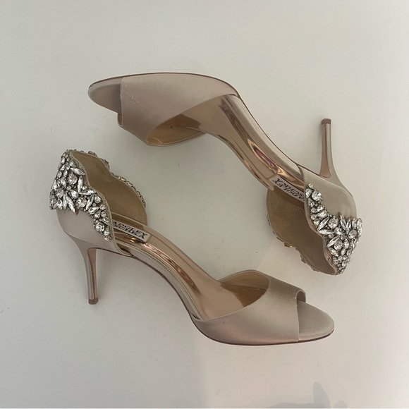 Badgley Mischka Collection Celeste Peep Toe Pump - Defect Missing One Rhinestone - Picture 12 of 17